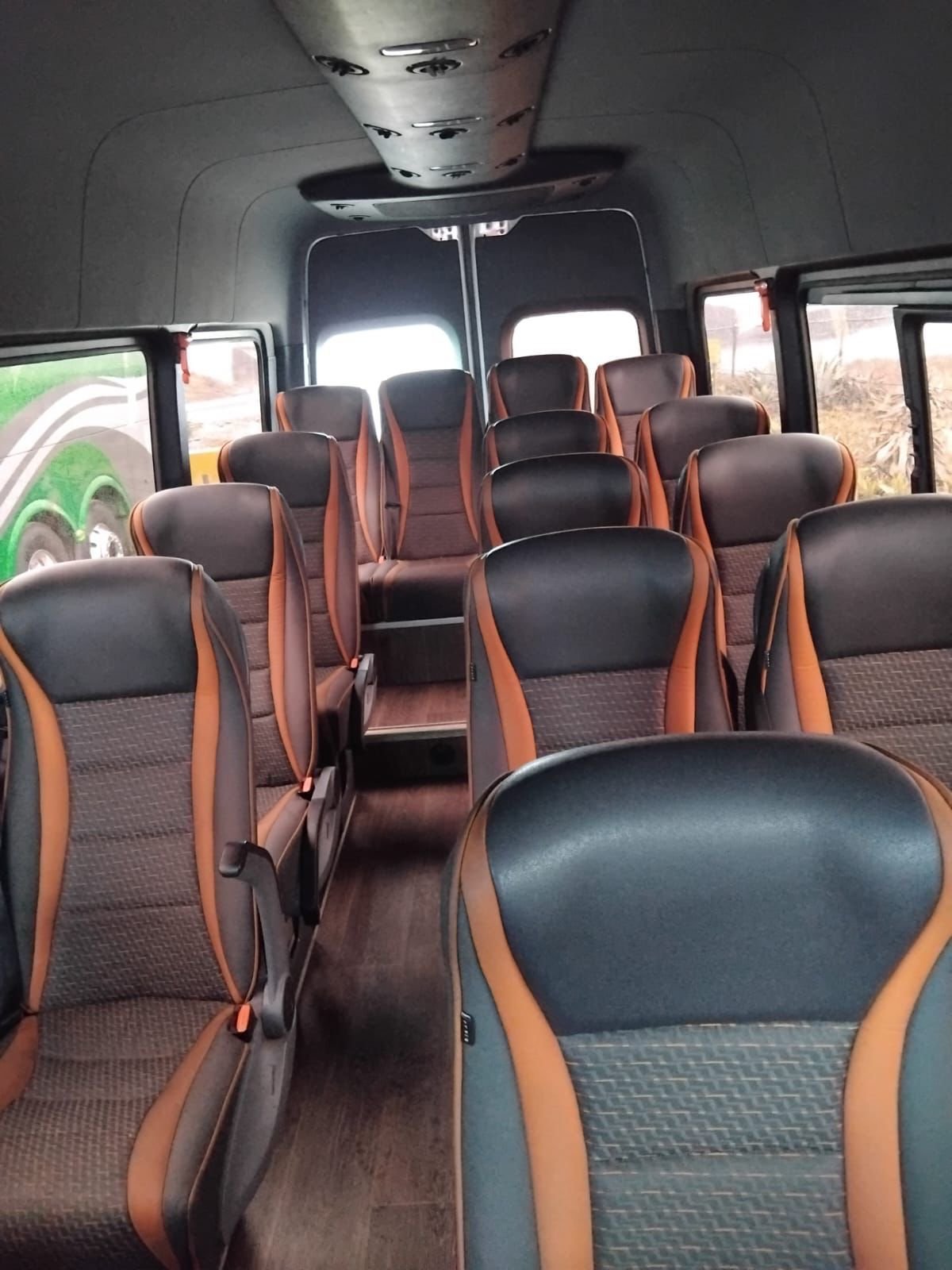 Interior Minibús Ejecutivo